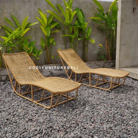 POOL LOUNGER TYPE 12 NATURAL